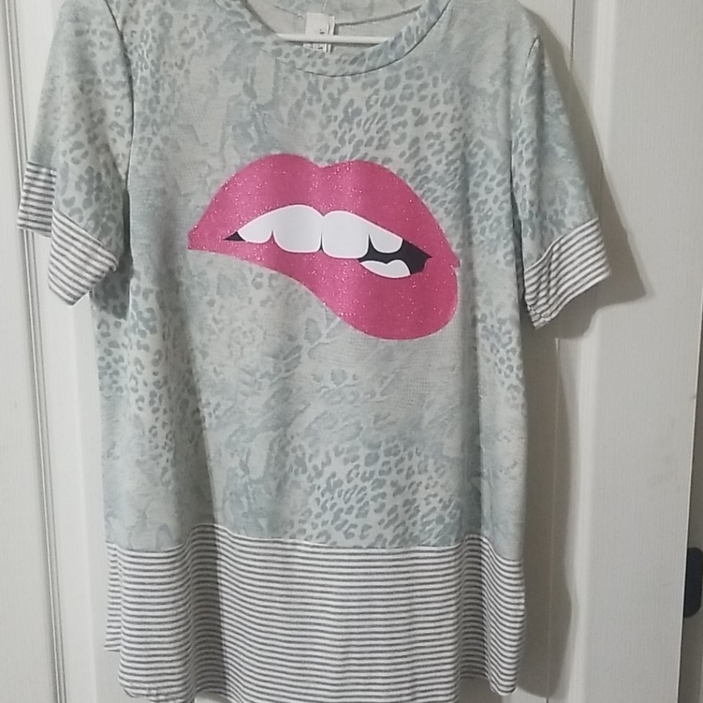 Cute lip 👄top
